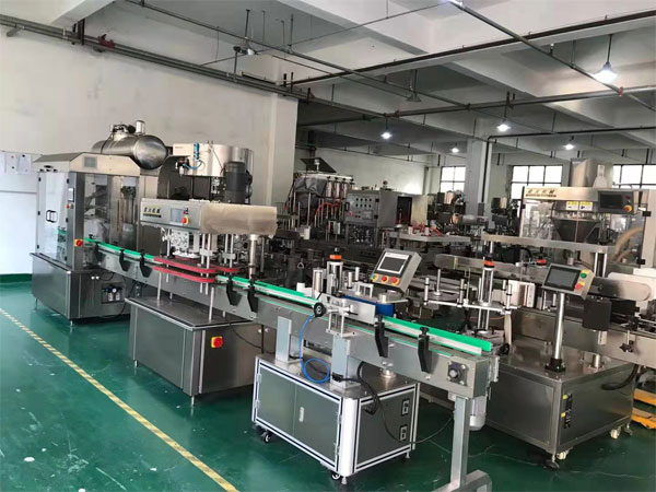 桶裝醬料灌裝生產(chǎn)線設(shè)備在市場中逐漸站穩(wěn)腳跟