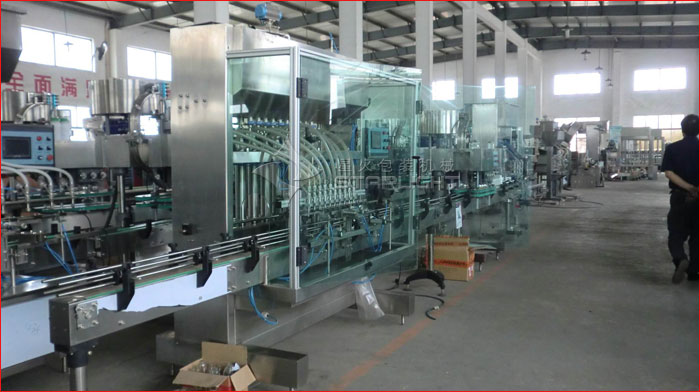 自動液體灌裝機