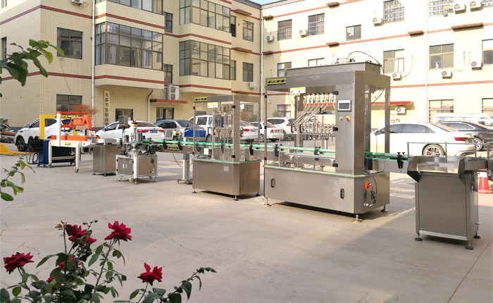 小型大豆油灌裝生產(chǎn)線-油類灌裝機(jī)生產(chǎn)線設(shè)備