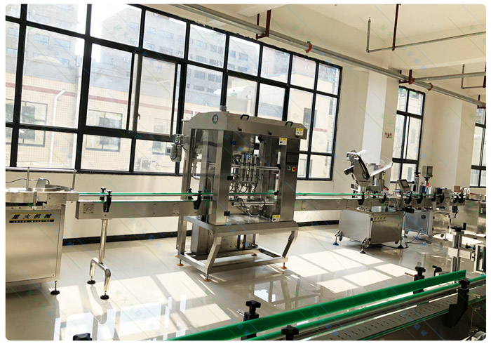 花生濃醬灌裝機(jī)械設(shè)備-全自動濃醬灌裝生產(chǎn)線機(jī)械整線實拍圖